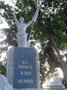 CDO - El Pueblo A Sus Heroes