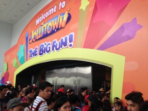 Jollitown - SMX Entrance